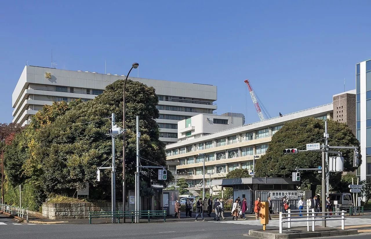 "日本明星孵化器" ,独立自尊的庆应义塾大学