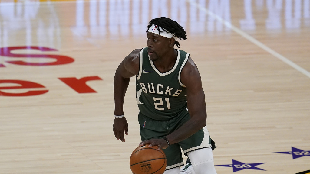 雄鹿4年1.6亿美元提前续约霍勒迪