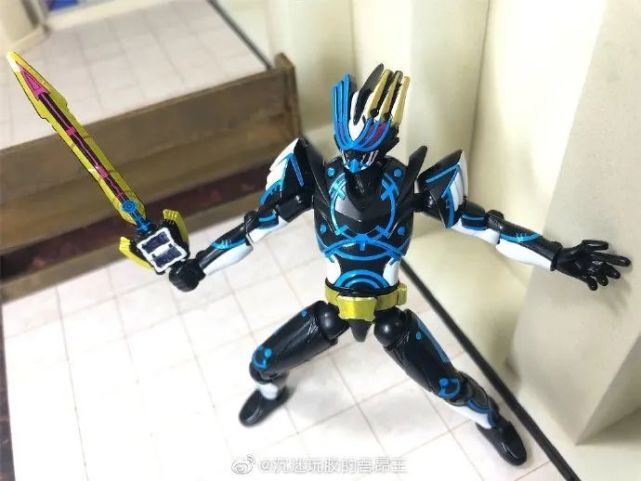 假面骑士durandal装动实物图公开,这次只有剑没有戟