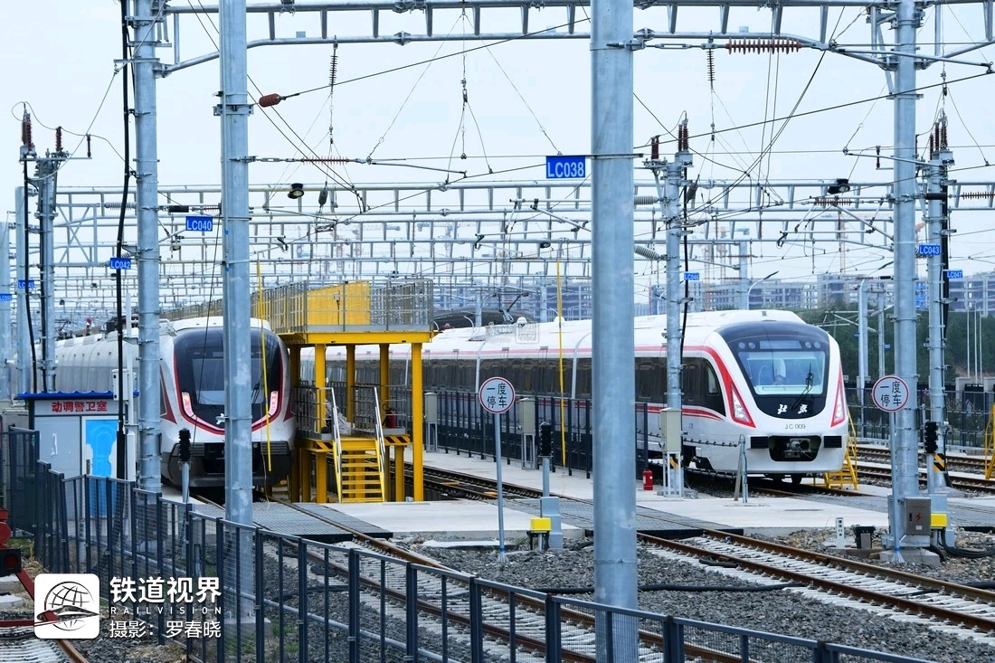北京地铁大兴机场线与众不同的jc009号列车