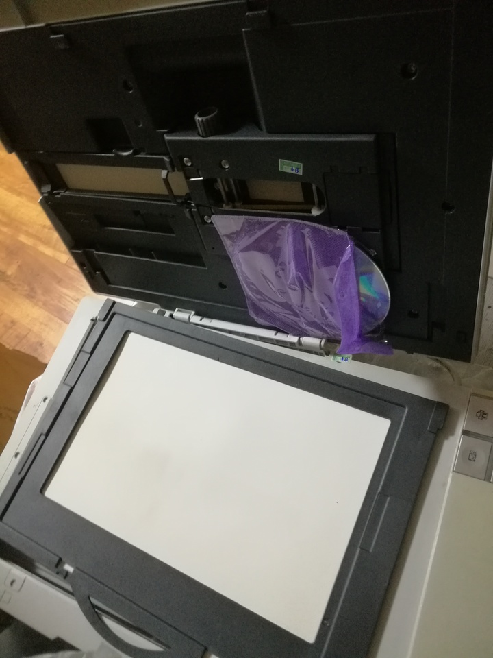 200块钱的epson v350 底片扫描仪开箱测评