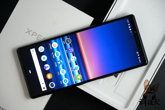 xperia1体验回归经典的索尼设计世界首创4koled屏幕智能手机