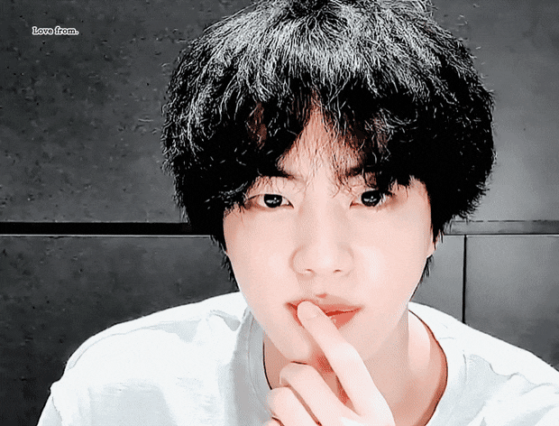 【金硕珍】韩网热帖:bts金硕珍上传自拍 烫发售后维修