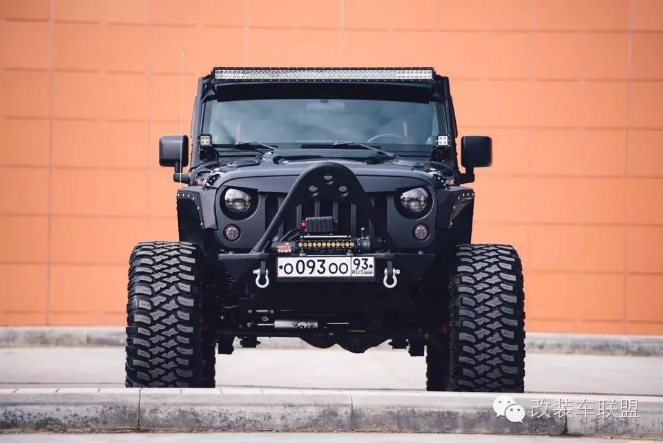 来自未来的黑武士这才是jeep牧马人