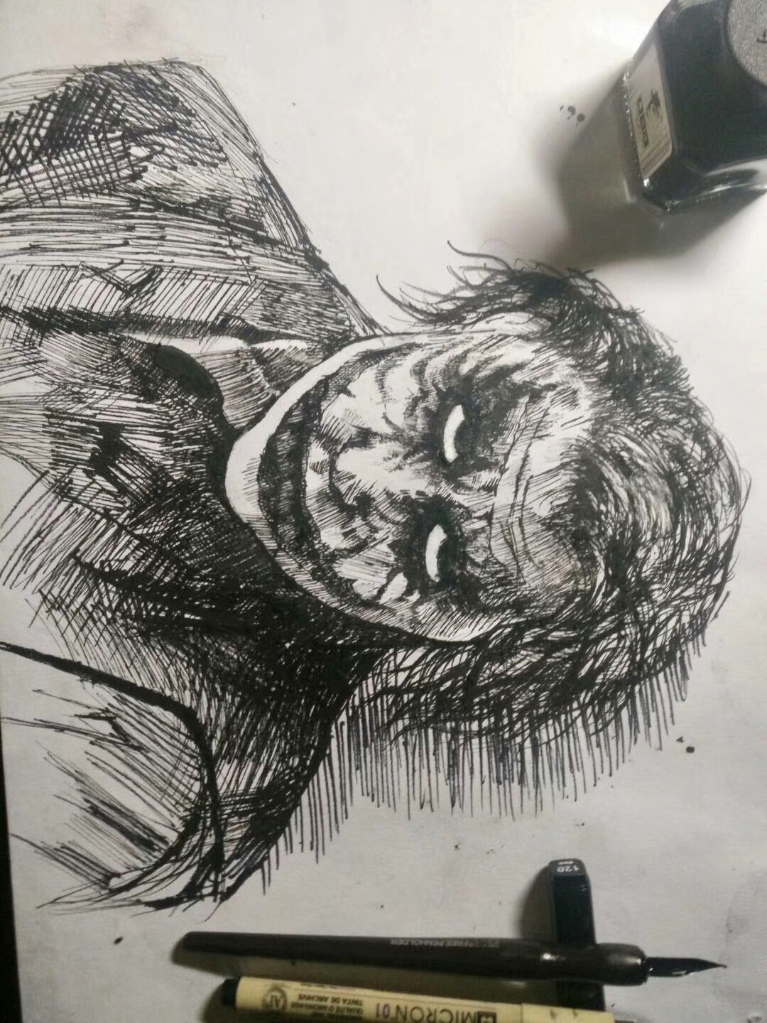 joker当时跟着教程画的也不是很有神韵