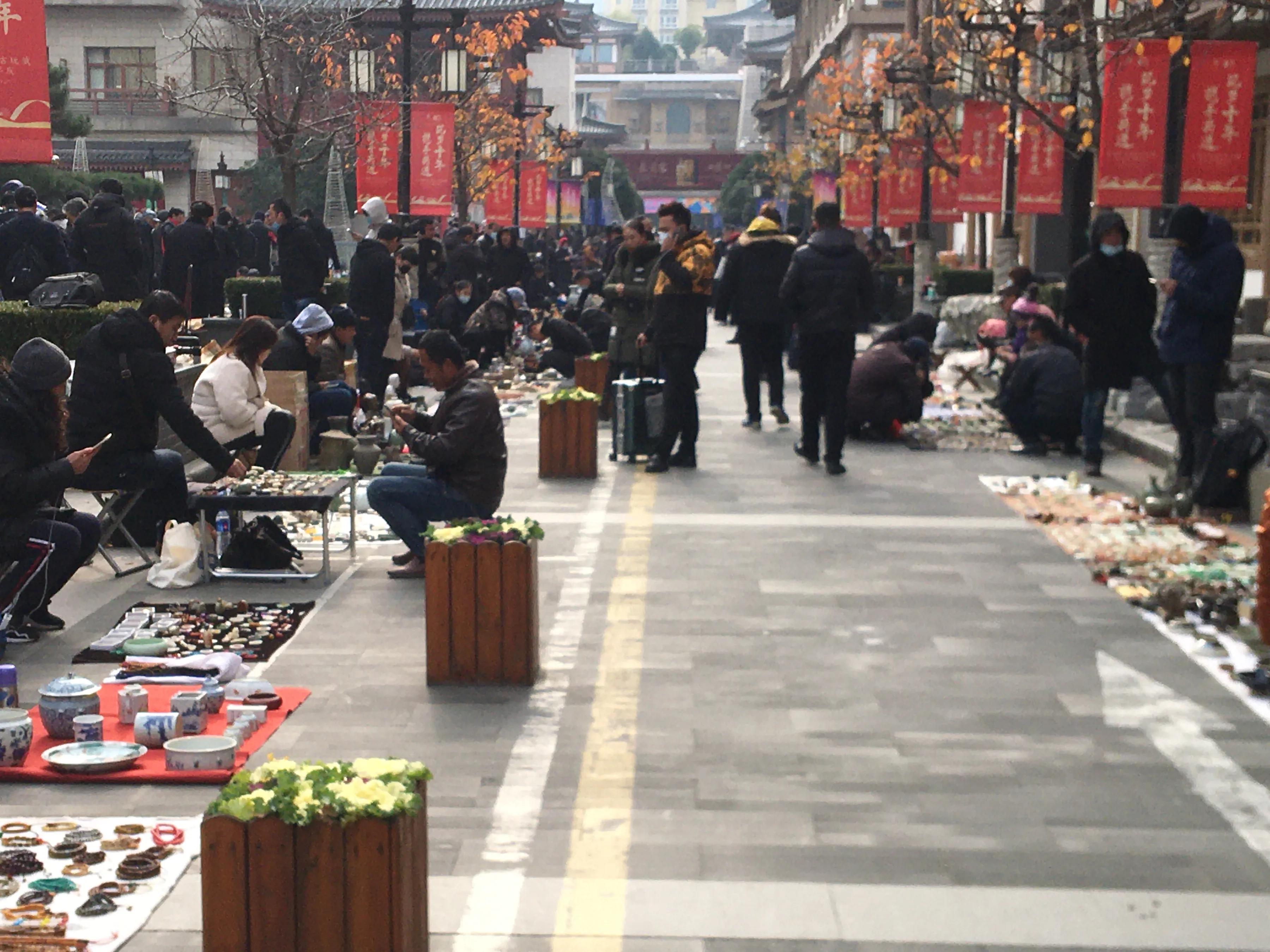 大唐西市西安最大的古玩市场曾是唐朝最繁华的商市