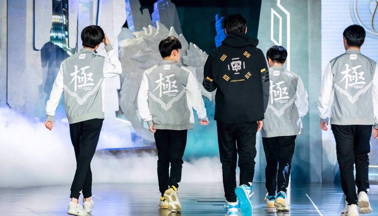 春晚大战之后,关于lpl季后赛的最后悬念