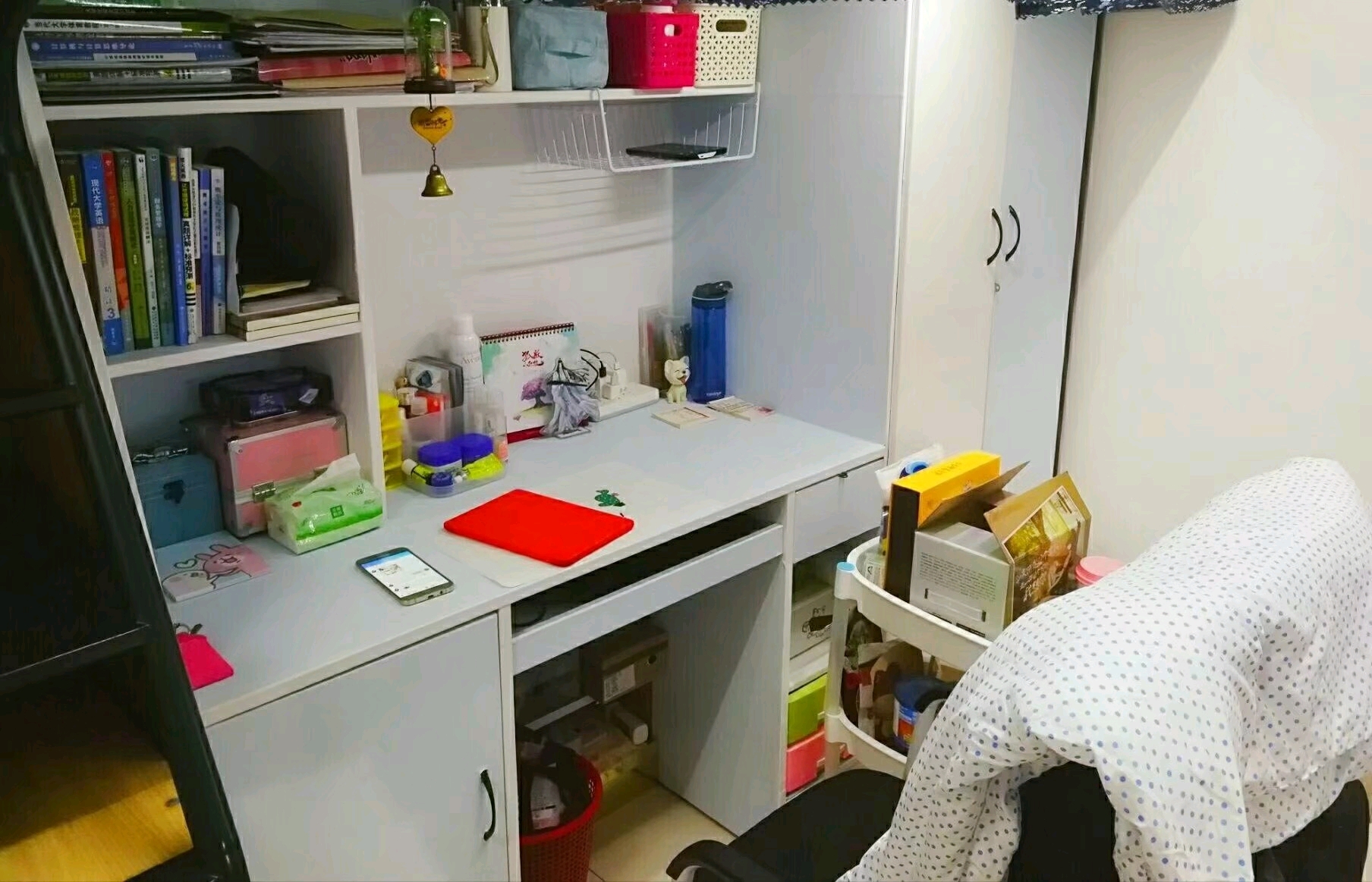杭州的大学宿舍 8de6137c1b3d1bca9264f716ffdd4b8be2d05e0d.jpg