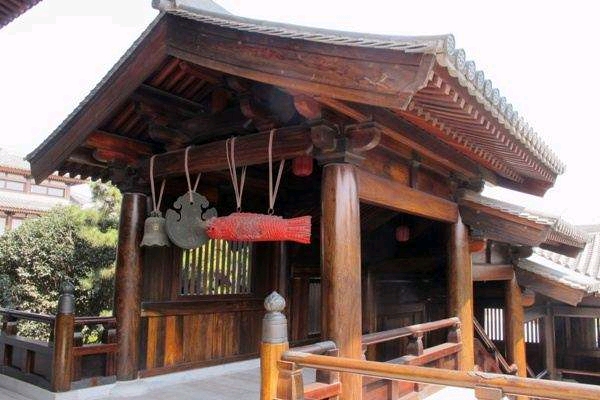 日本钟亭,井亭 最后我想说,古建筑发展到现在,我希望大家不要再拘泥