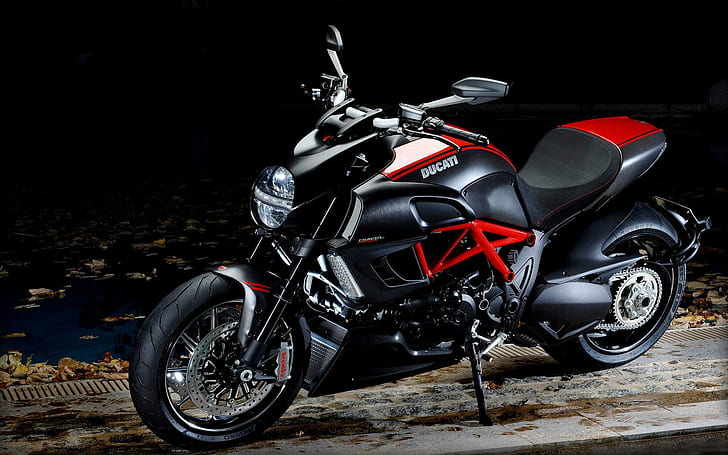 高清壁纸 | 杜卡迪 大魔鬼 diavel