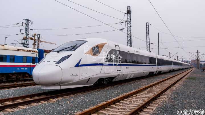 科普向中国铁路和谐号电力动车组介绍三crh3系列动车组