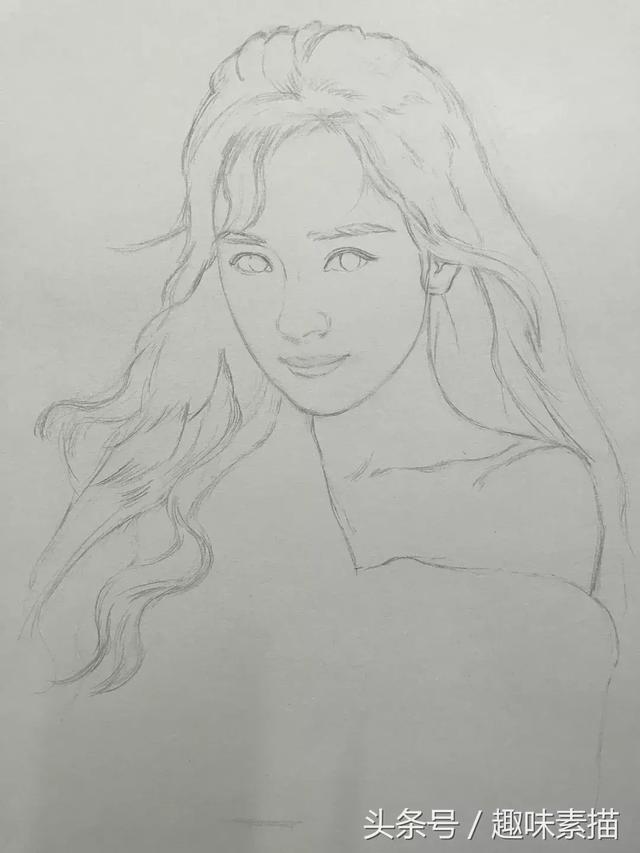 磨皮加美白,这样的素描画你要学吗