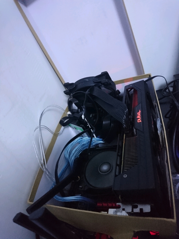 鞋盒机箱