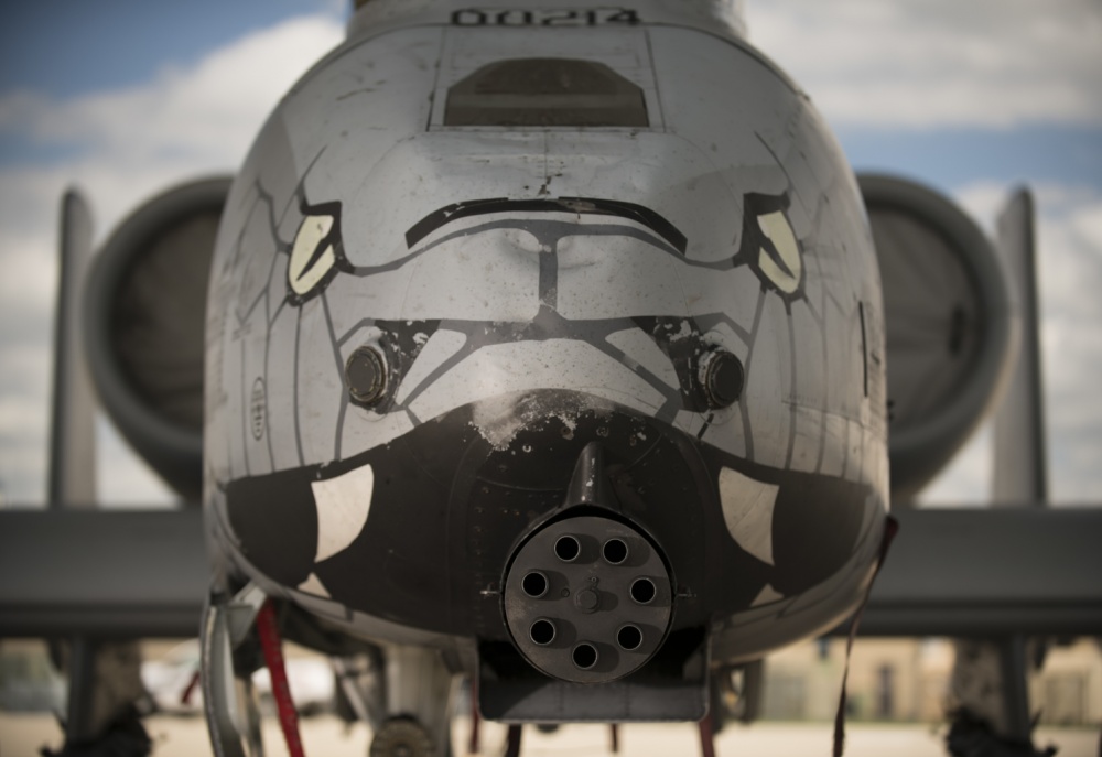 a-10攻击机的"灵魂"武器,gau-8"复仇者"机炮