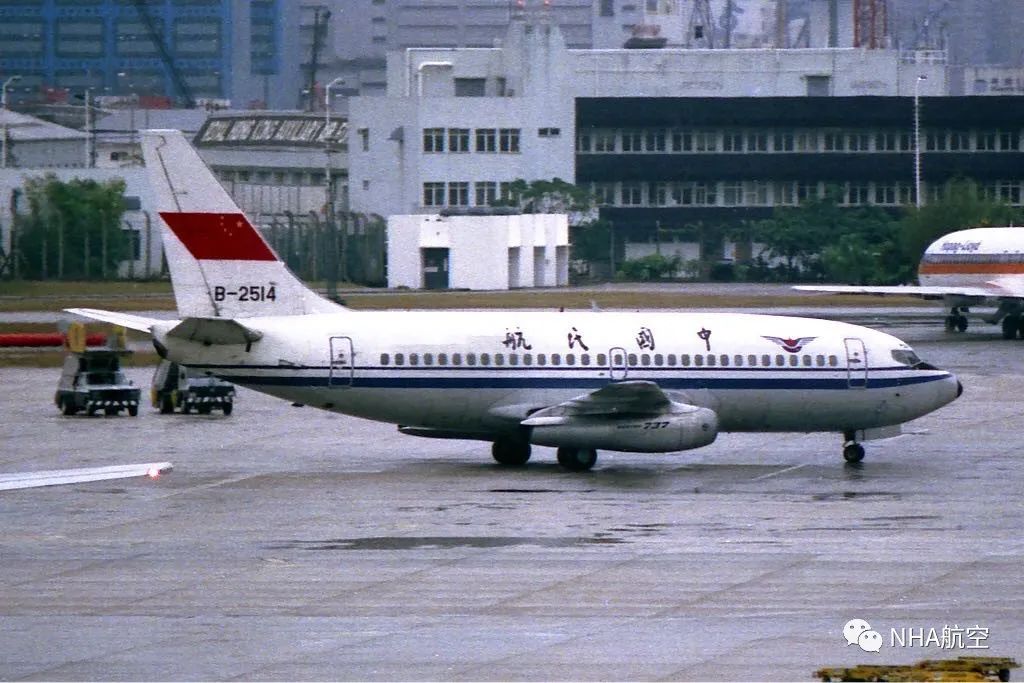 中国民航波音737-200