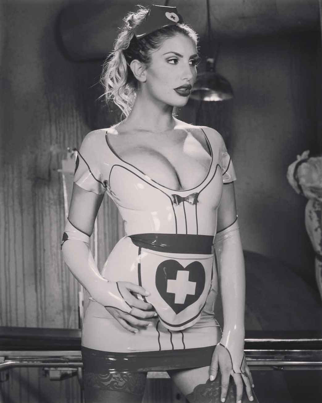 【大家的精选】august ames