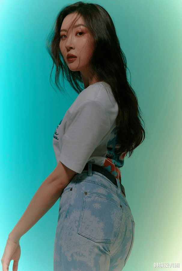 南韩腿精上线!李宣美"时尚画报"公开,大秀完美身材
