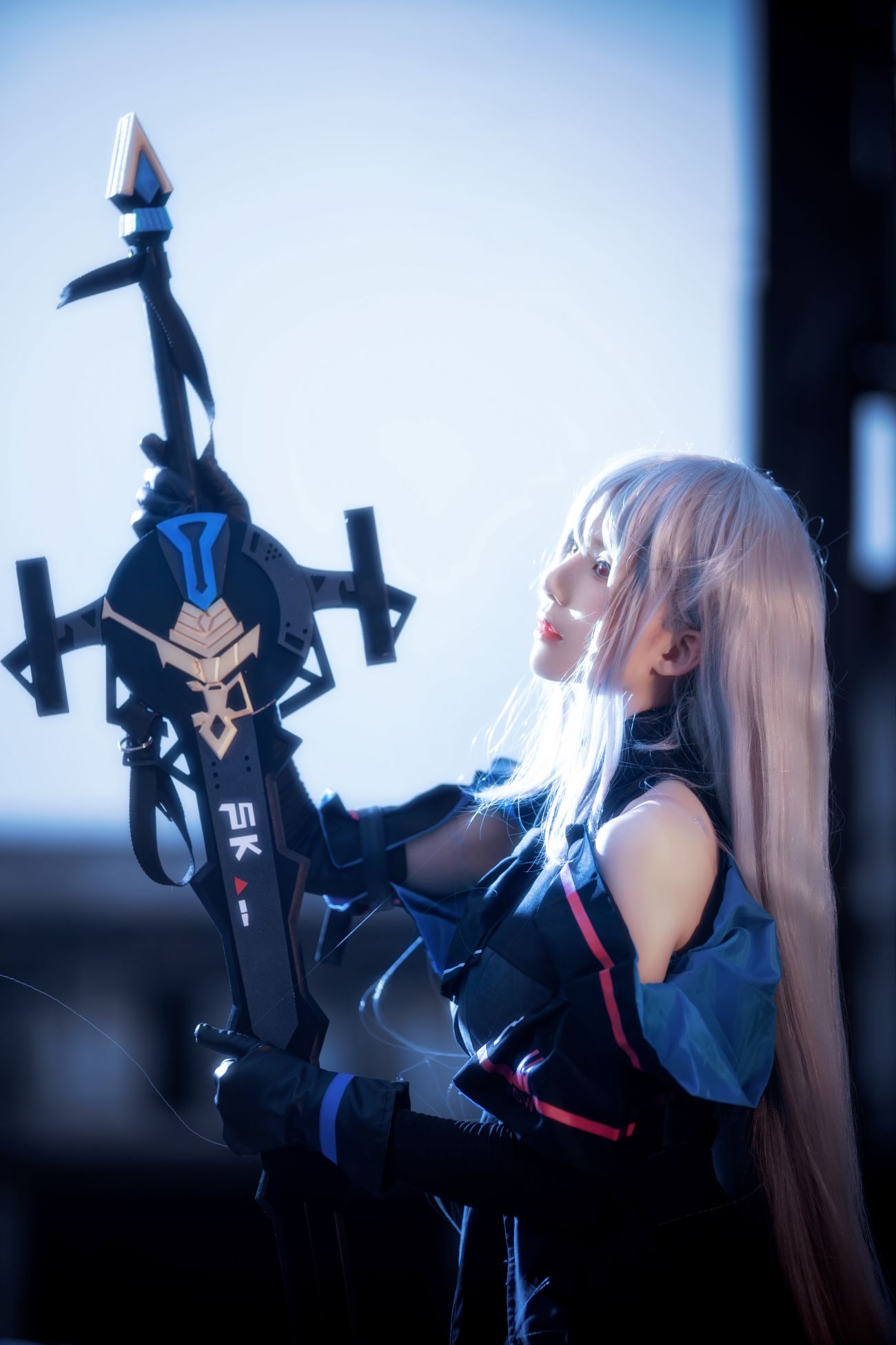 经典cosplay | 明日方舟-斯卡蒂:拔剑吧,dr*博士.