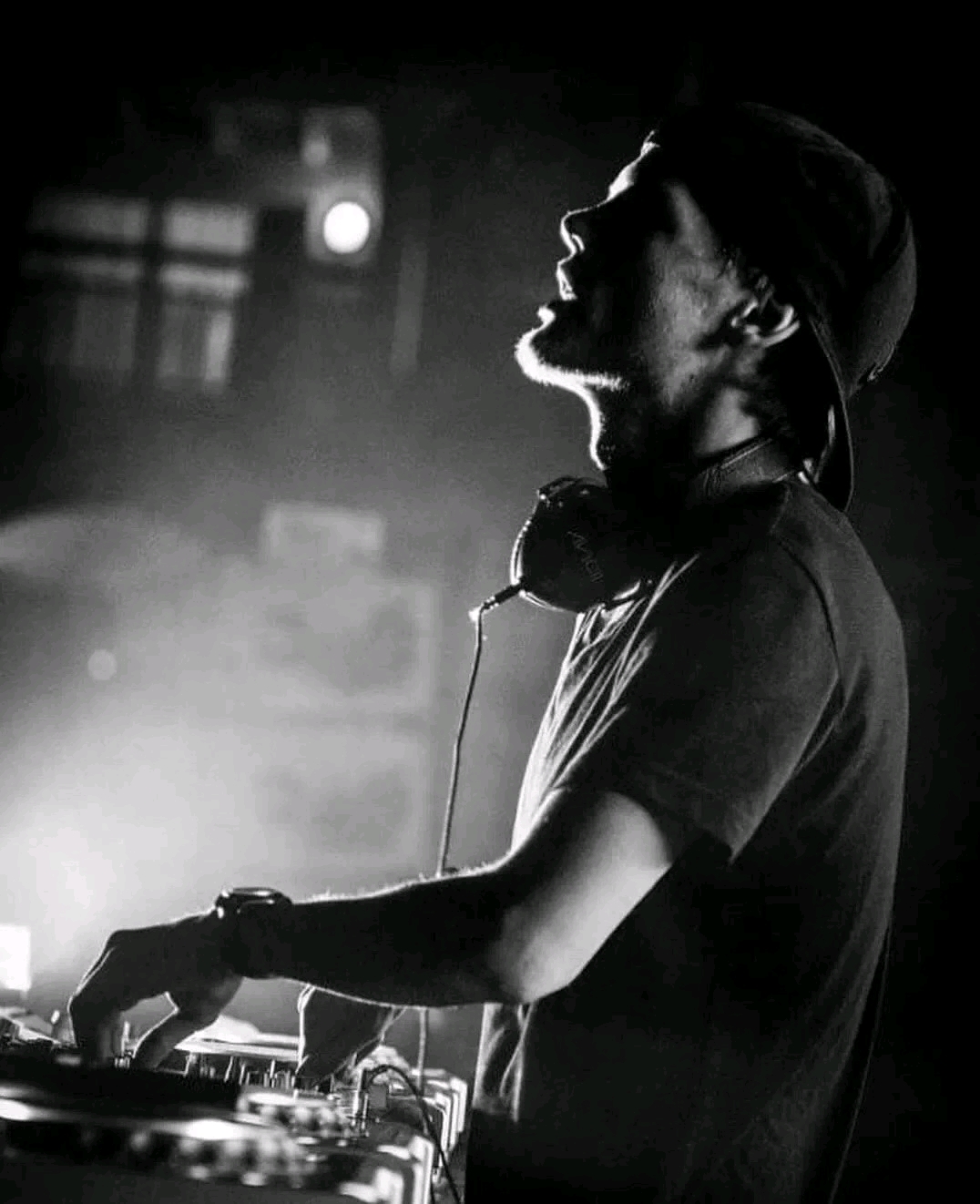 avicii头像及壁纸推荐,不定期更新,a神粉快进来拿图吧
