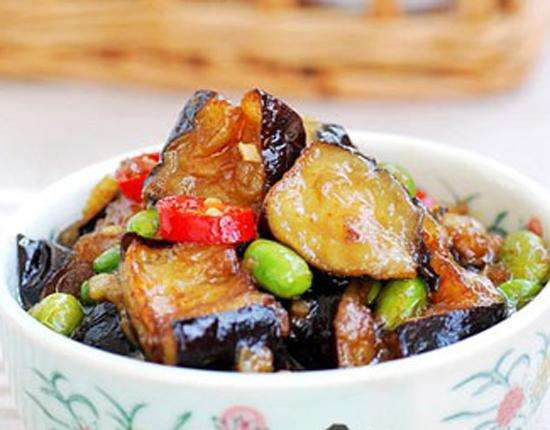 茄子怎么炒五花肉好吃 95cccda82ce1121b5195736a78863fed1f89f48a.jpg