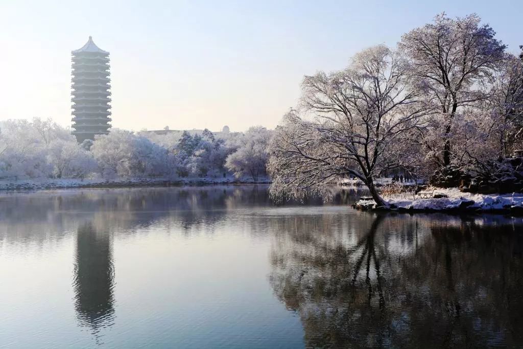 北大未名湖