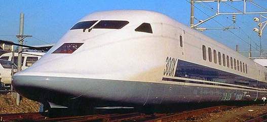 新干线955型电力动车组),曾经创下全日本最高速度443km/h的纪录(1997