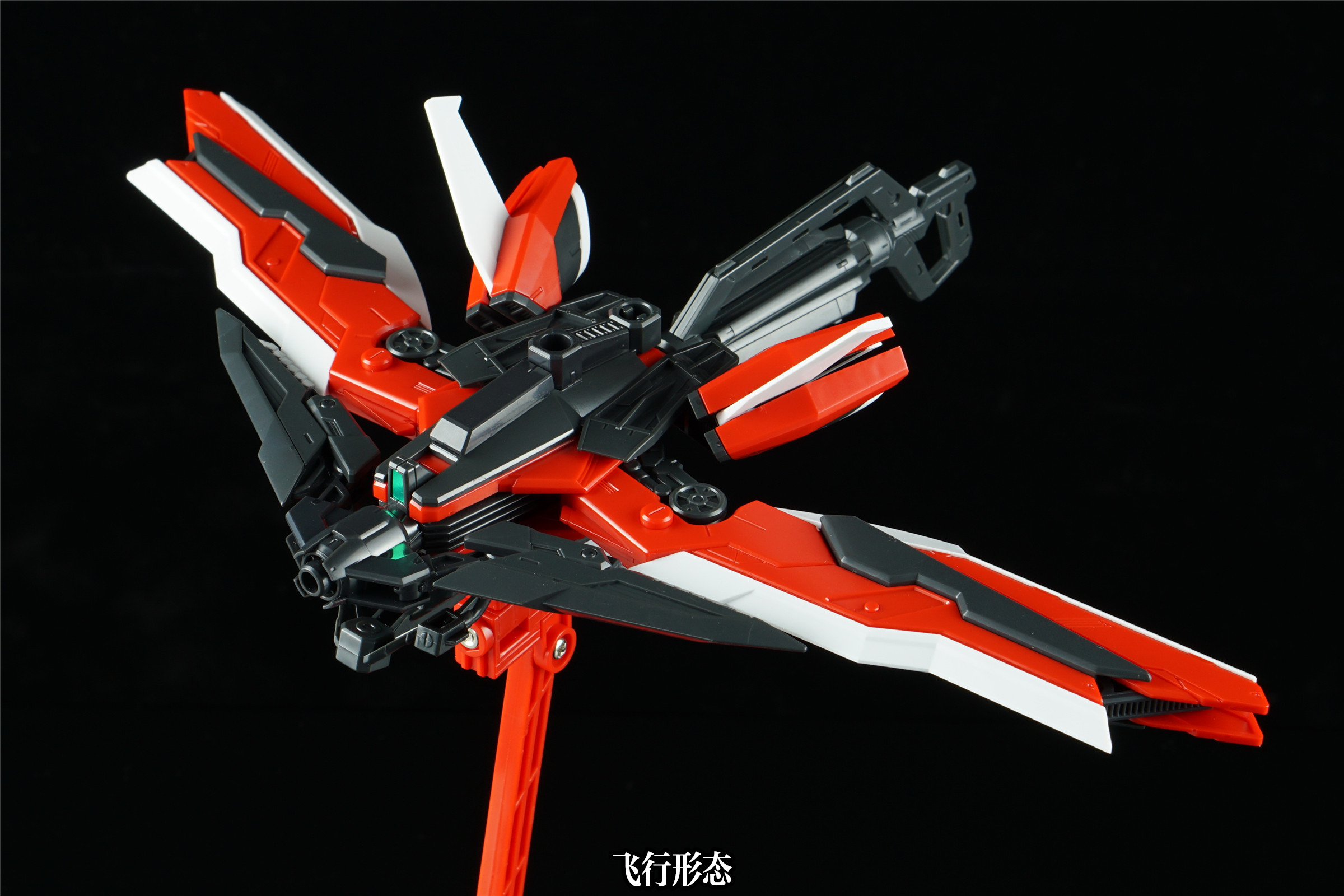 模型手办 【高达模型吧评测】mg mbf-p02kai 异端高达红色机改 驾驶员