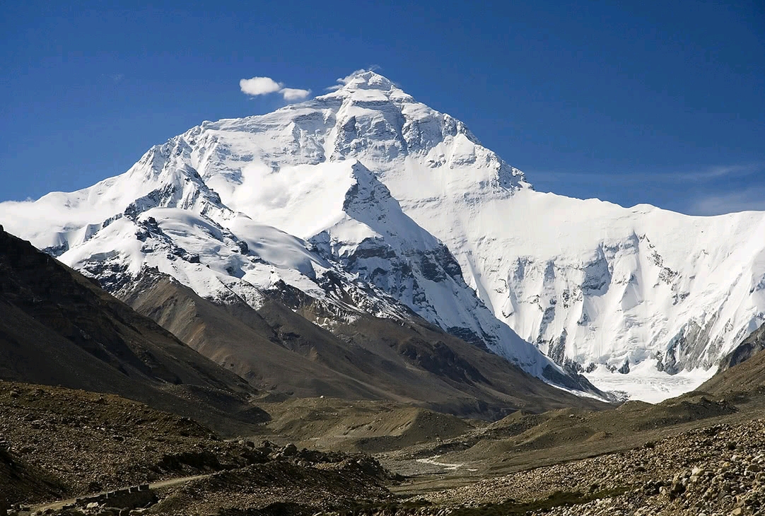 科技 自然 屹立的珠穆朗玛峰 1924年,自从英国登山家马洛里第一次尝试