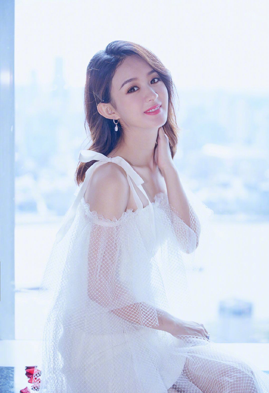 赵丽颖工作室发布行程表,8月复出已然正式确定,你猜得