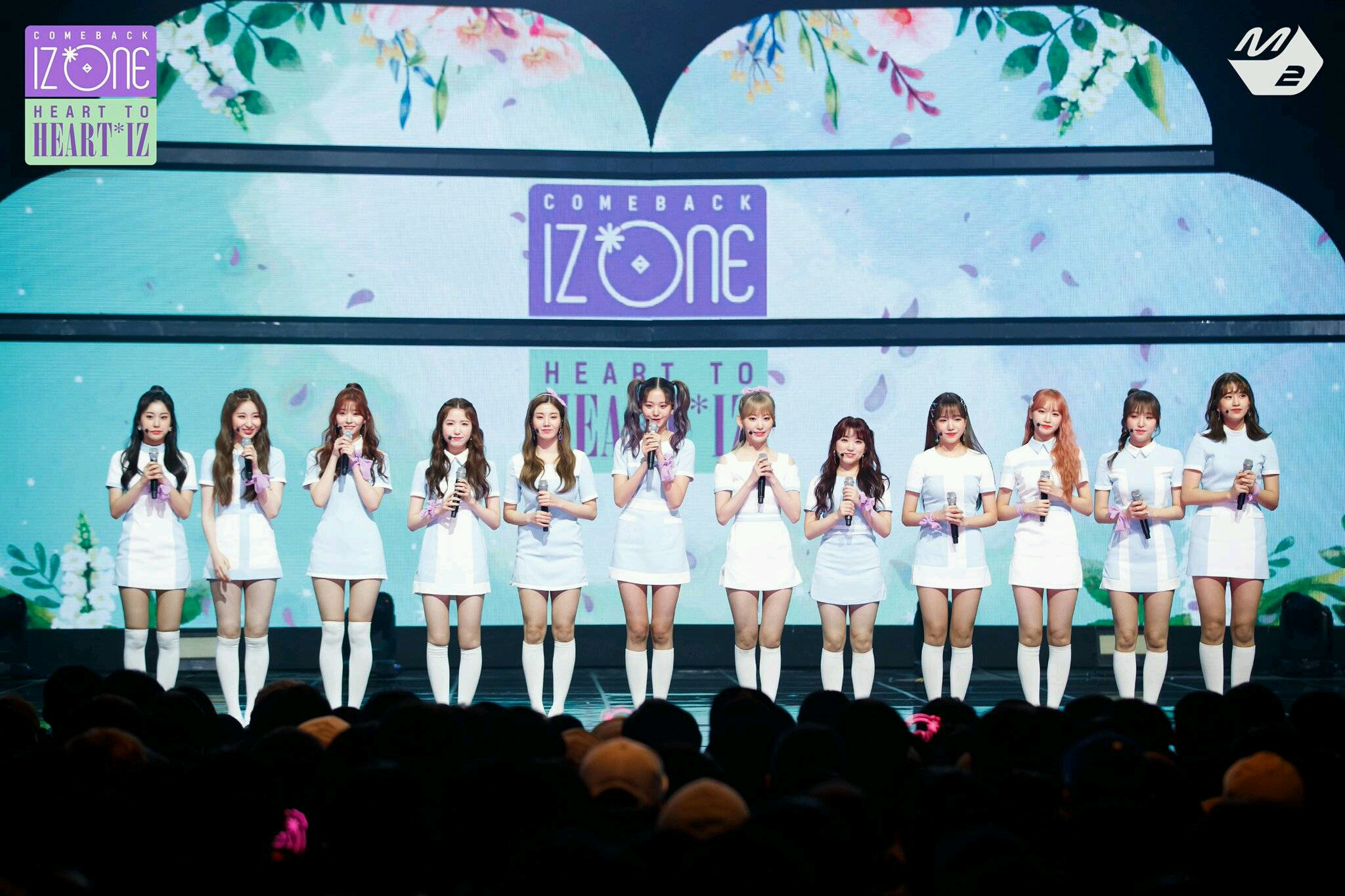 最后放几张我们丸(izone)的美图安利下,produce系女团,12人12色,入股