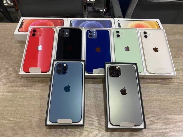 iphone 12开箱,花20万将其激活值不值?网友这句评论亮了