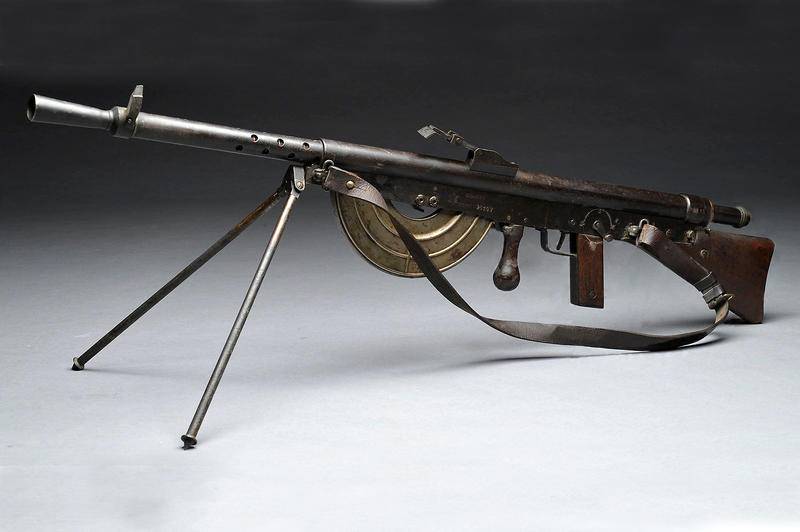 万国牌武器之半自动枪篇