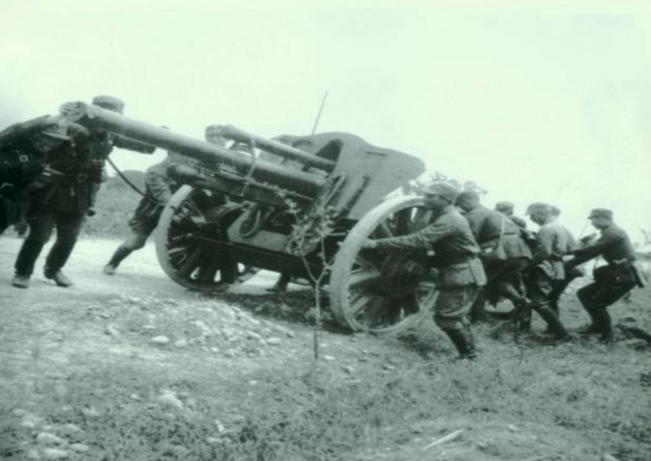 中国军队装备的lefh18榴弹炮
