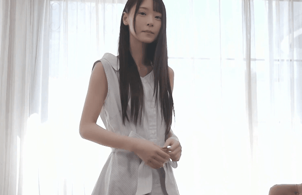 每天分享一个美女——天使亚梦