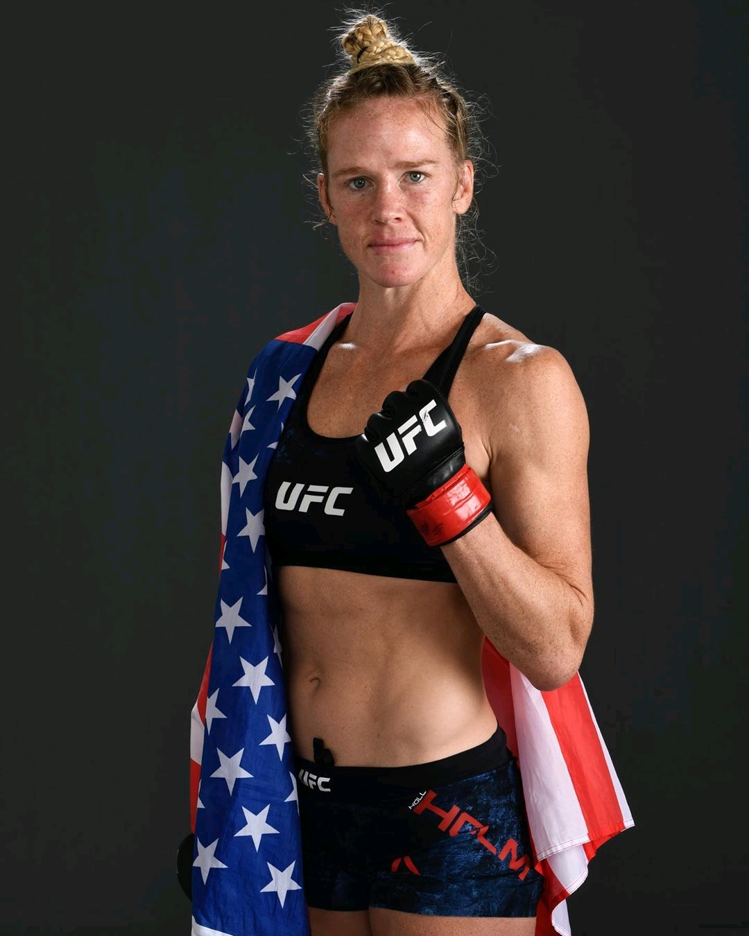 ufc前女子雏量级冠军"牧师之女"霍莉霍尔姆ins照片自取