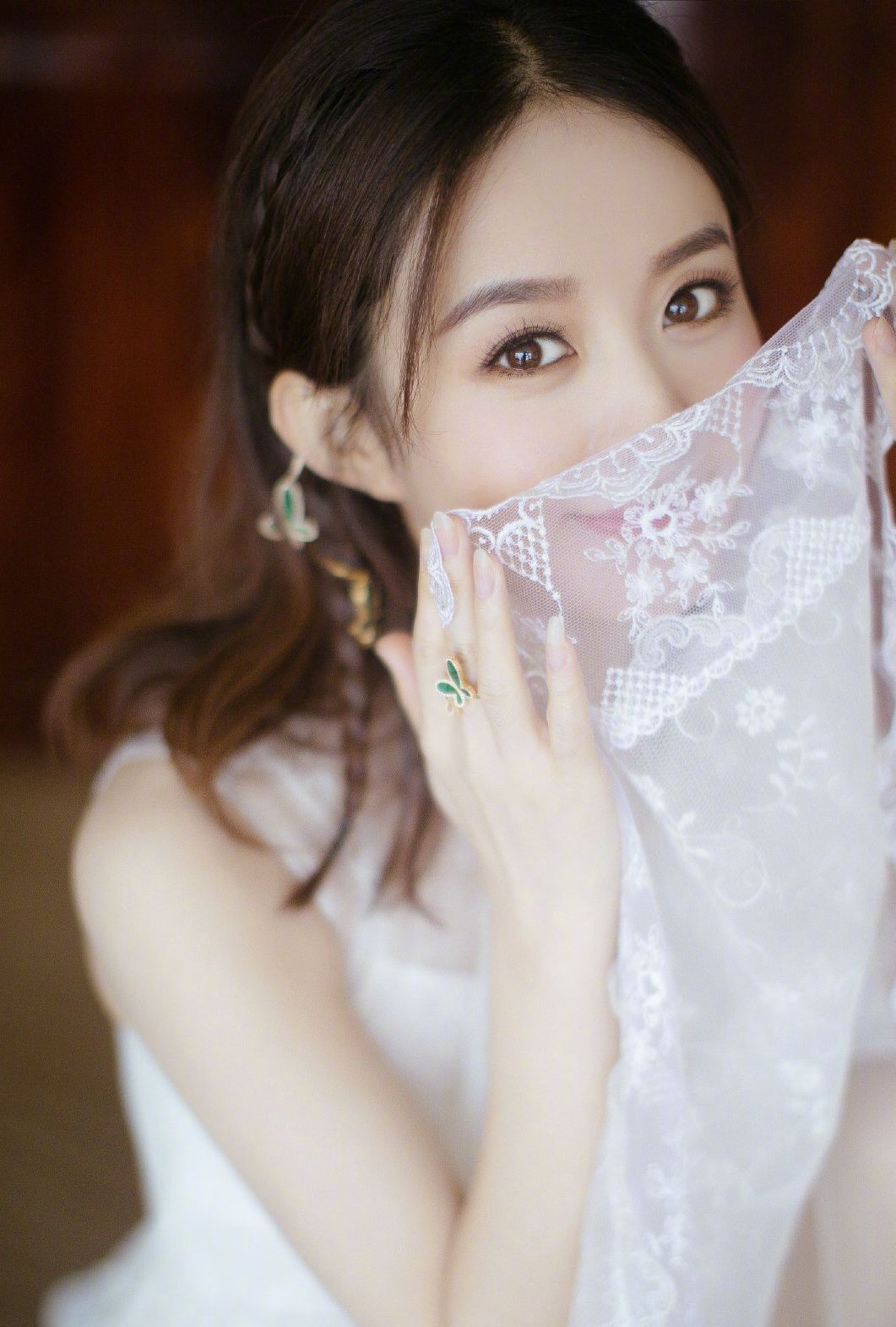 赵丽颖工作室发布行程表,8月复出已然正式确定,你猜得