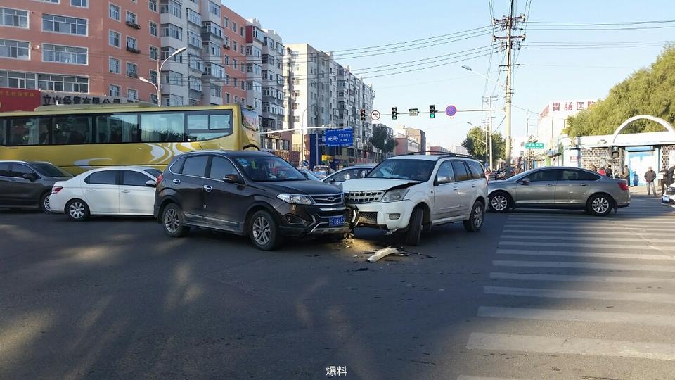 交通事故后拍照取证技巧,车主必看,有备无患