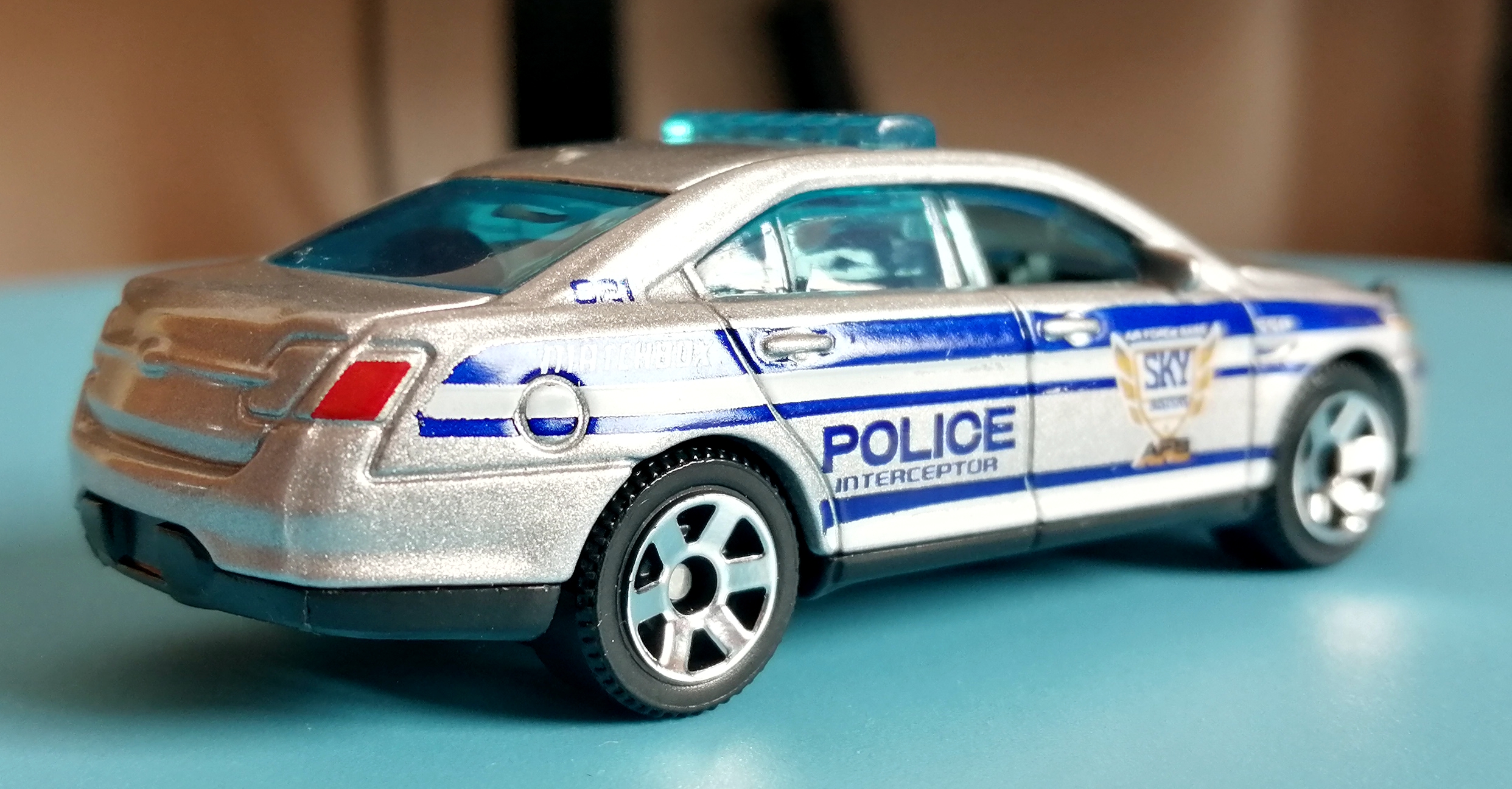 我的2020-matchbox:ford police interceptor(福特拦截者金牛座警车)