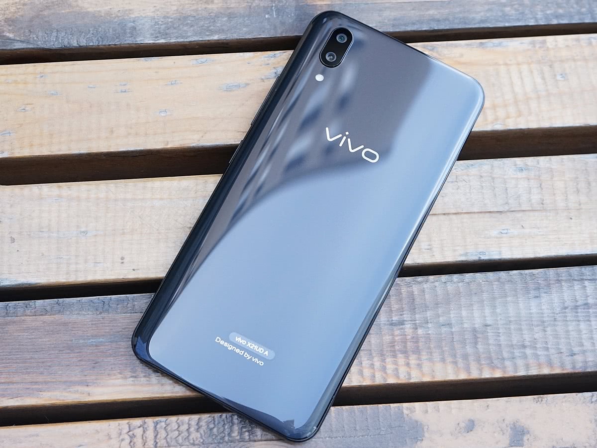 vivo手机图片x21,vivo手机图片 次旗舰没地位vivox21价格再次刷新这次性价比怎么样
