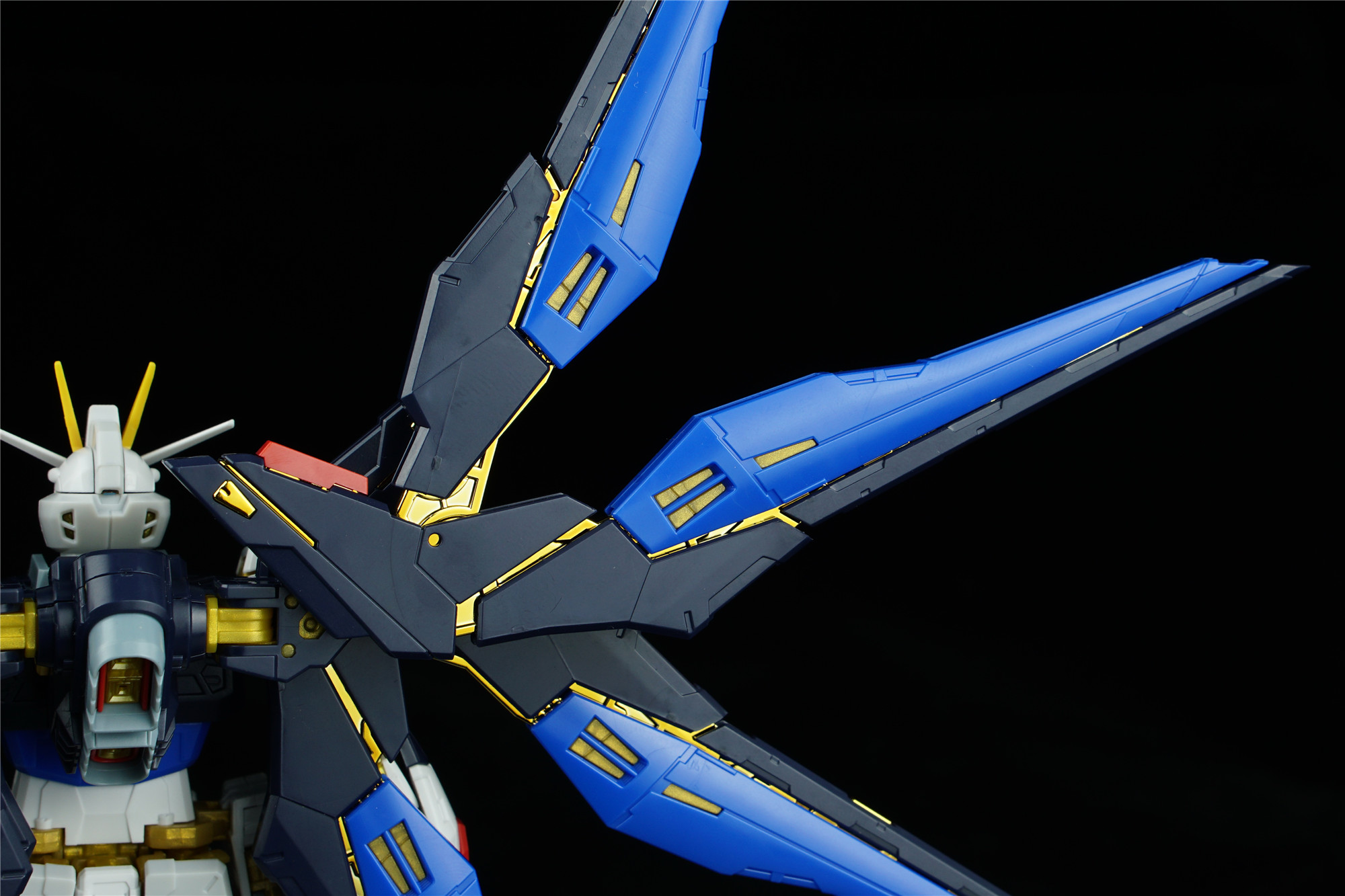 【评测】最强,最帅!万代rg 1/144 强袭自由高达