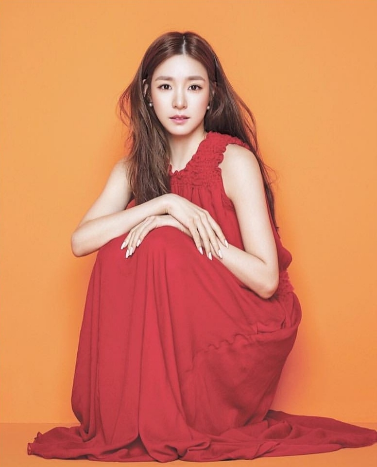 tiffanyyoung,Tiffany美国演员 加州甜心tiffany young