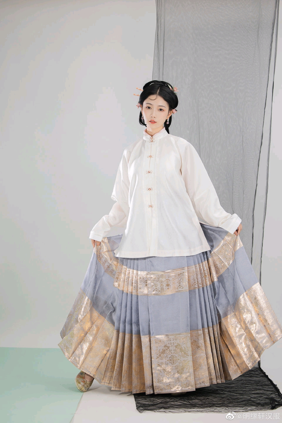 同款马面裙简直不要太帅 9cde48c13083eaa22f5ecddb14feda1567098277.jpg