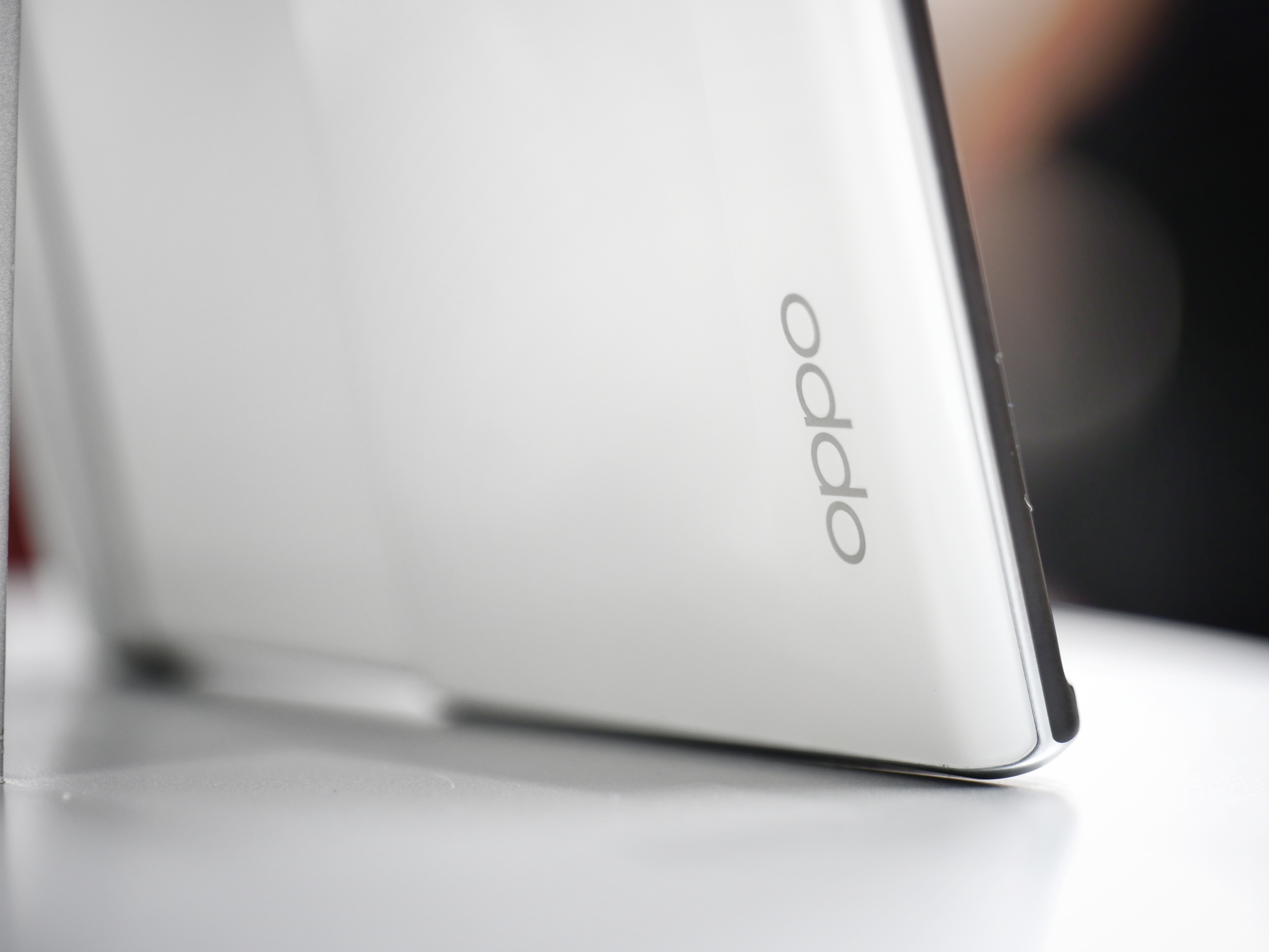 oppox2021卷轴屏概念手机折叠之外大有可为