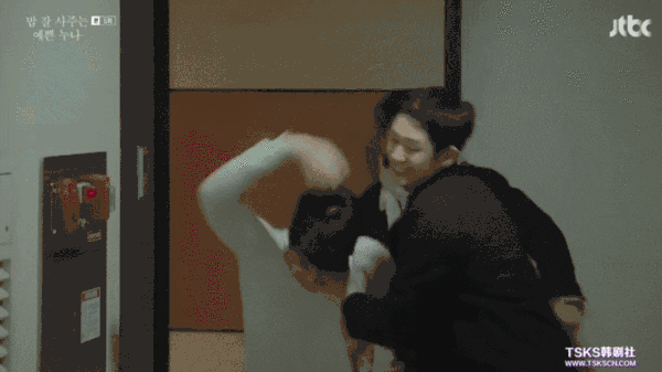 《经常请吃饭的漂亮姐姐》ep5-6 | 姐姐别怕,我在你身边