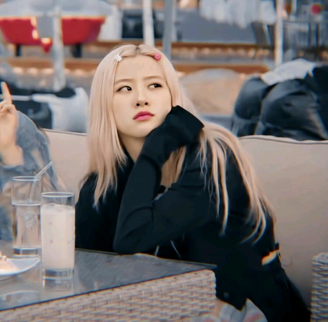 朴彩英rosie,第四期近期美图