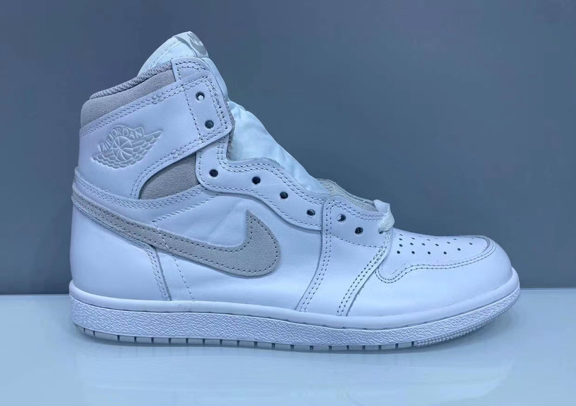aj 1 元年白灰配色明年首次复刻!实物再次曝光!