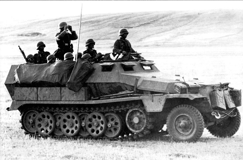 kfz 251半履带轻型装甲车族几乎参与了德军在二战中的每一次作战行动