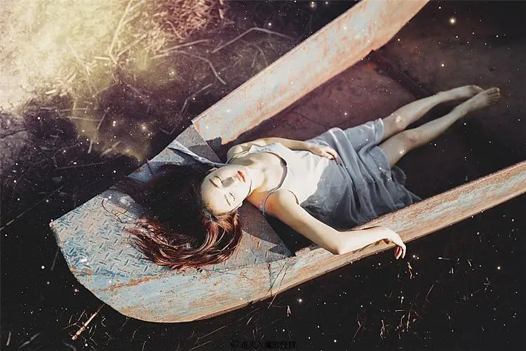 梦境中的重逢，解析梦见死去的亲人问我要东西的深层含义