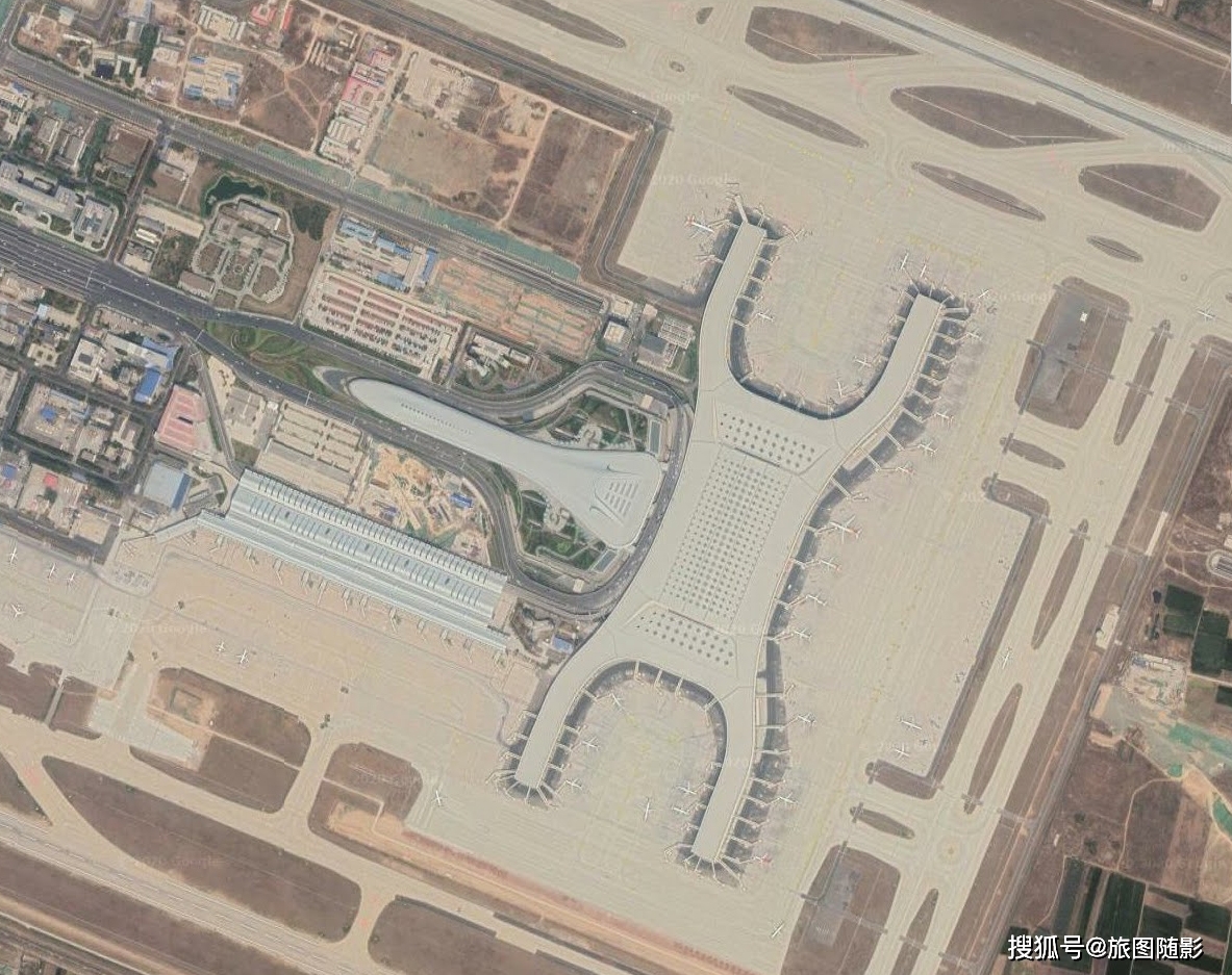 卫星航拍中国九大区域性枢纽机场,成都双流造型普通但吞吐量第一