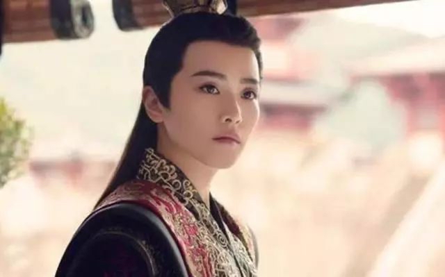 《庆余年》女帝逛夜市美照曝光后,直男声称"我不喜欢她"
